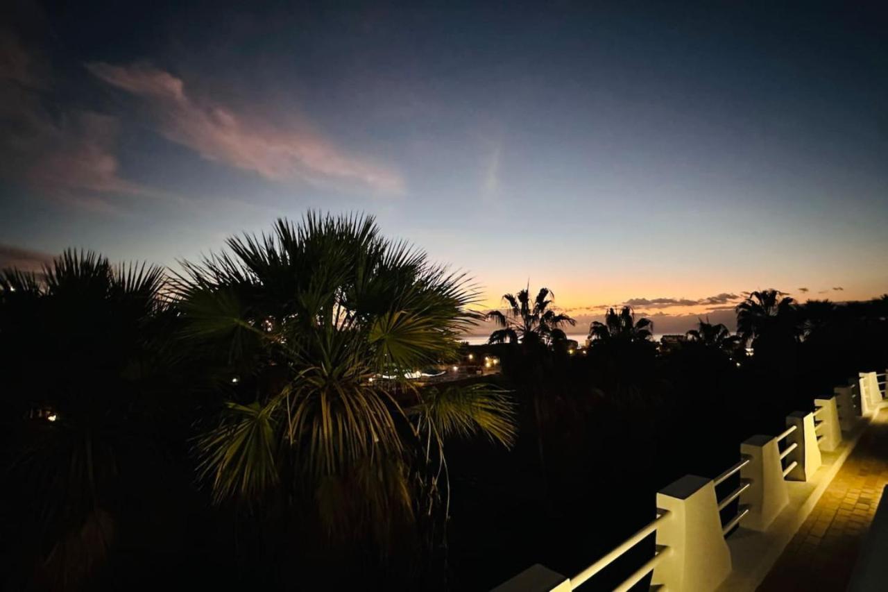 Tenerife.365 Atalaya Court II Sunset Ocean View Адехе Екстериор снимка