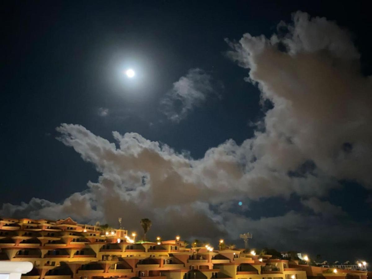 Tenerife.365 Atalaya Court II Sunset Ocean View Адехе Екстериор снимка