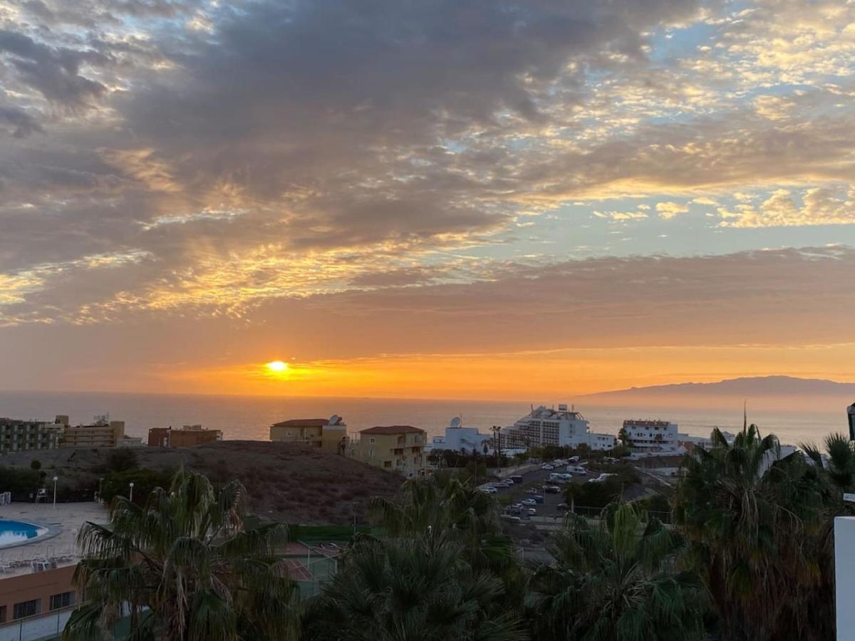 Tenerife.365 Atalaya Court II Sunset Ocean View Адехе Екстериор снимка